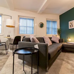 stylish-maisonette-newcastle-pass-the-keys.hotels-newcastle-upon-tyne.com/